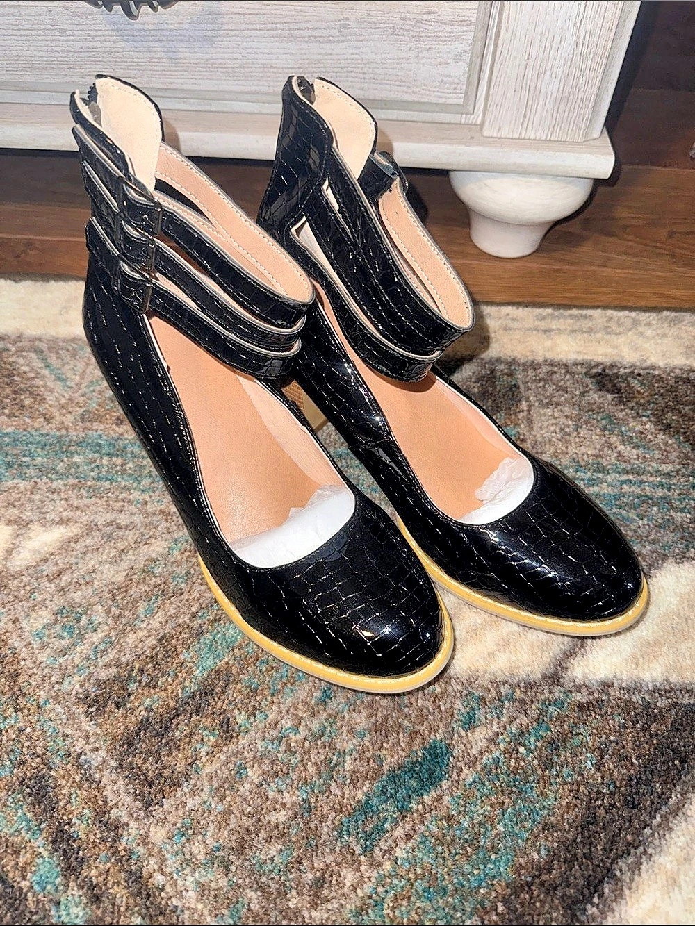 Crocodile Embossed Heels in Black